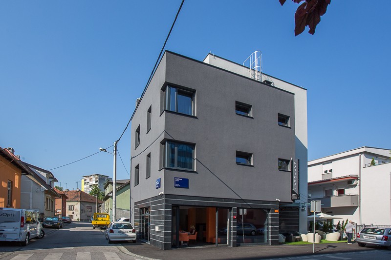 radno vrijeme recepcije od 07:00 h - 23:00 h