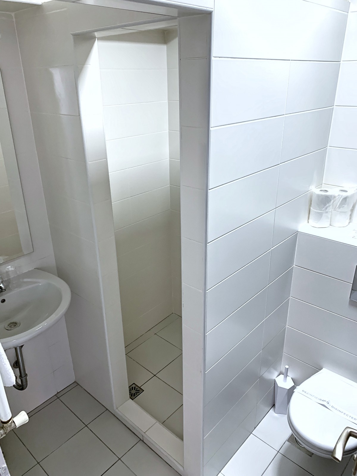 Double room with double bed and balcony